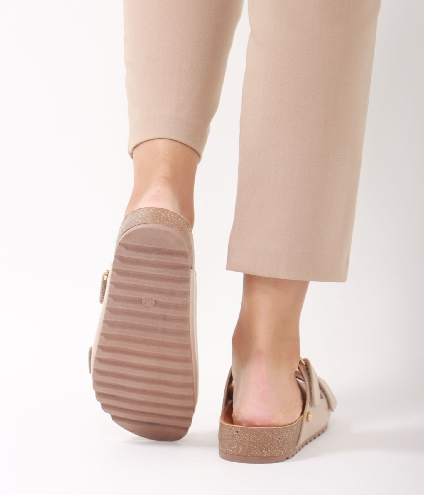 SANDALIA TAUPE GLEAM