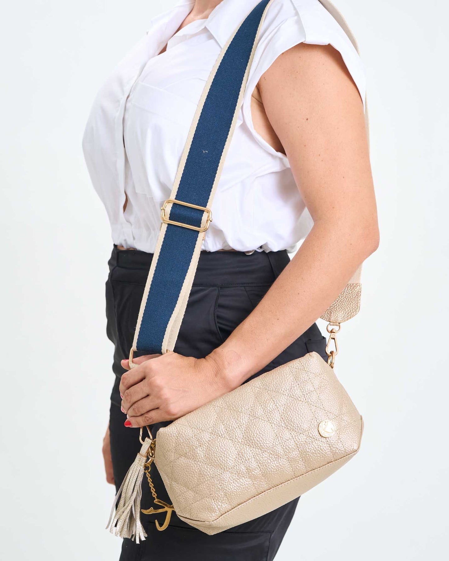 CARTERA LITA DORADA