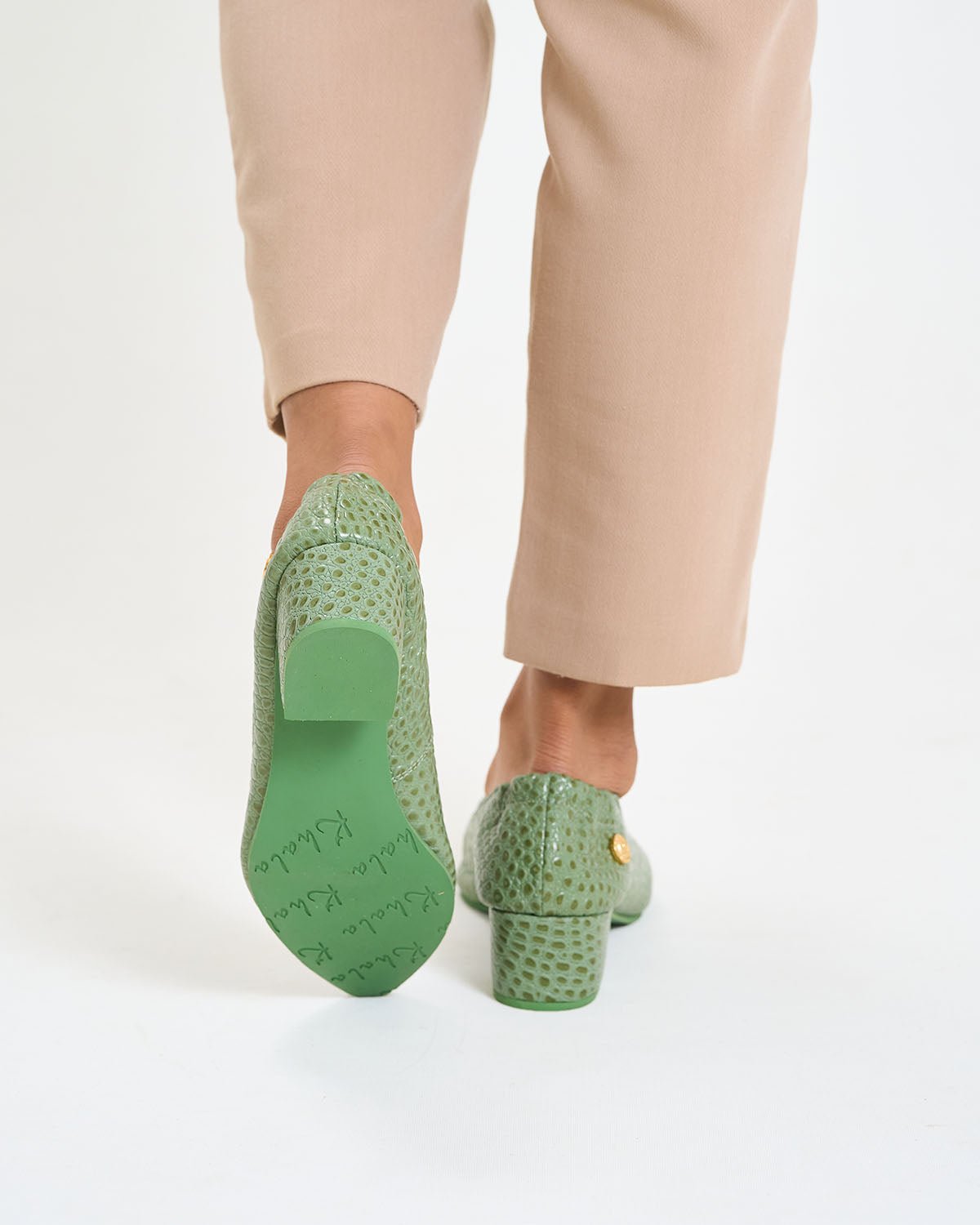 Baleta Ébano Verde - Khala Design | Bolsos y zapatos en cuero para mujer