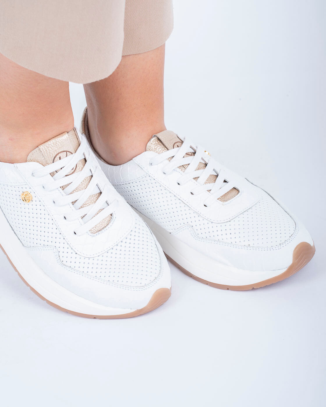 Tenis Alba