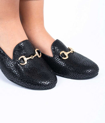 BALETA CÓMODA DE TACÓN NEGRA