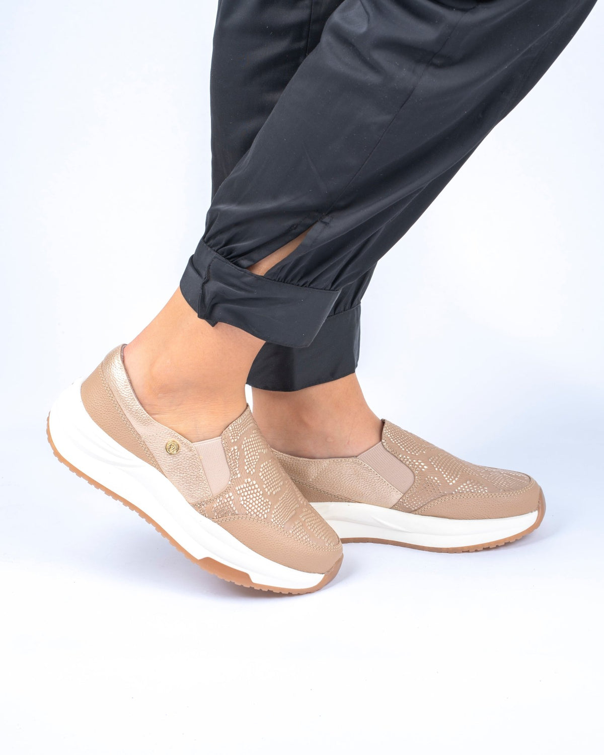 Tenis Sarai - Khala Design | Bolsos y zapatos en cuero para mujer